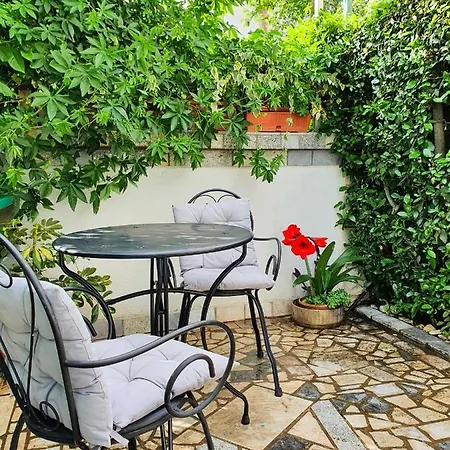Apartament Cozy With Private Terrace Barac *